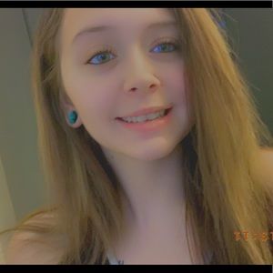 Meet your Posher, Christy